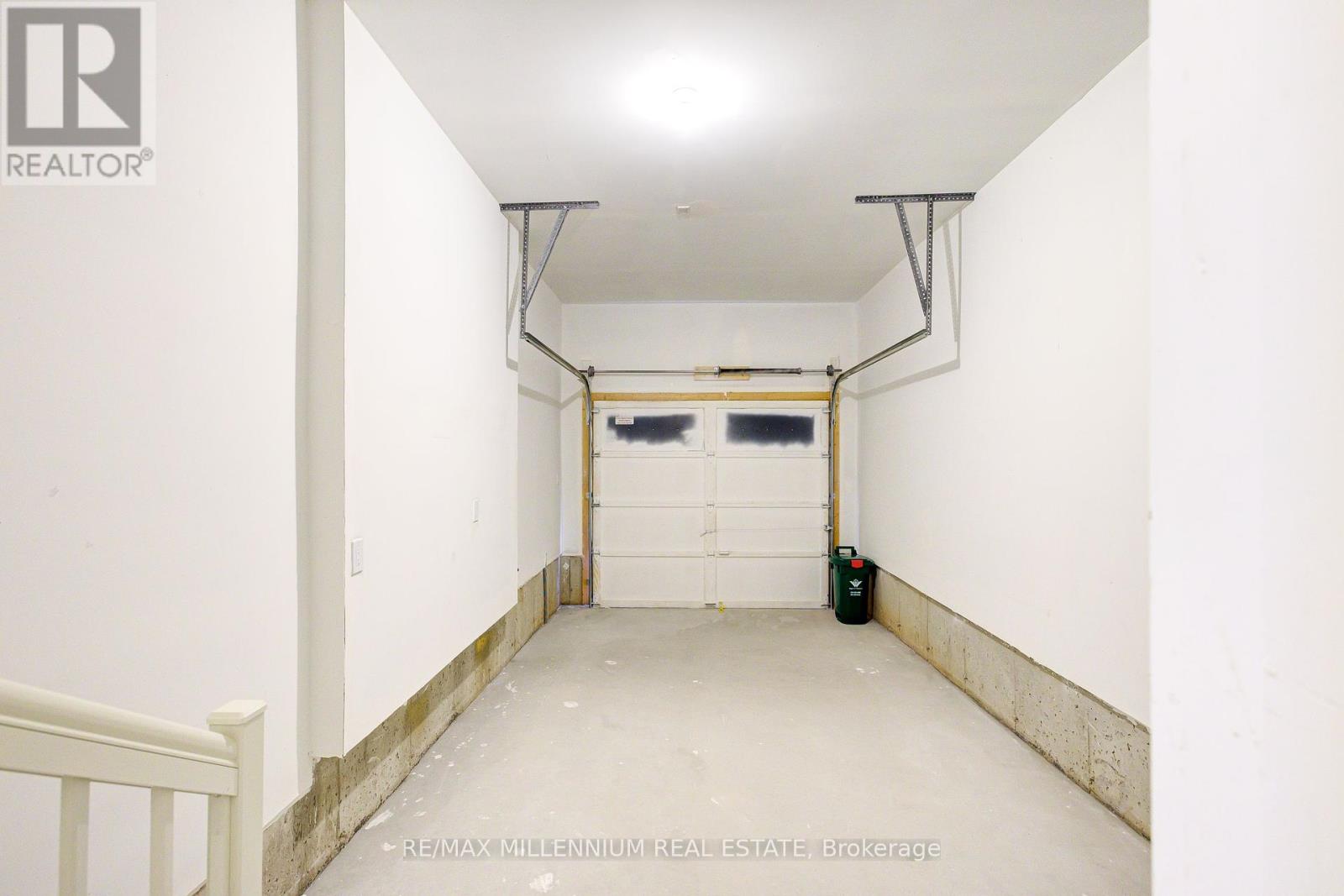 Photo 31 of 23 Gledhill Crescent, Cambridge ON