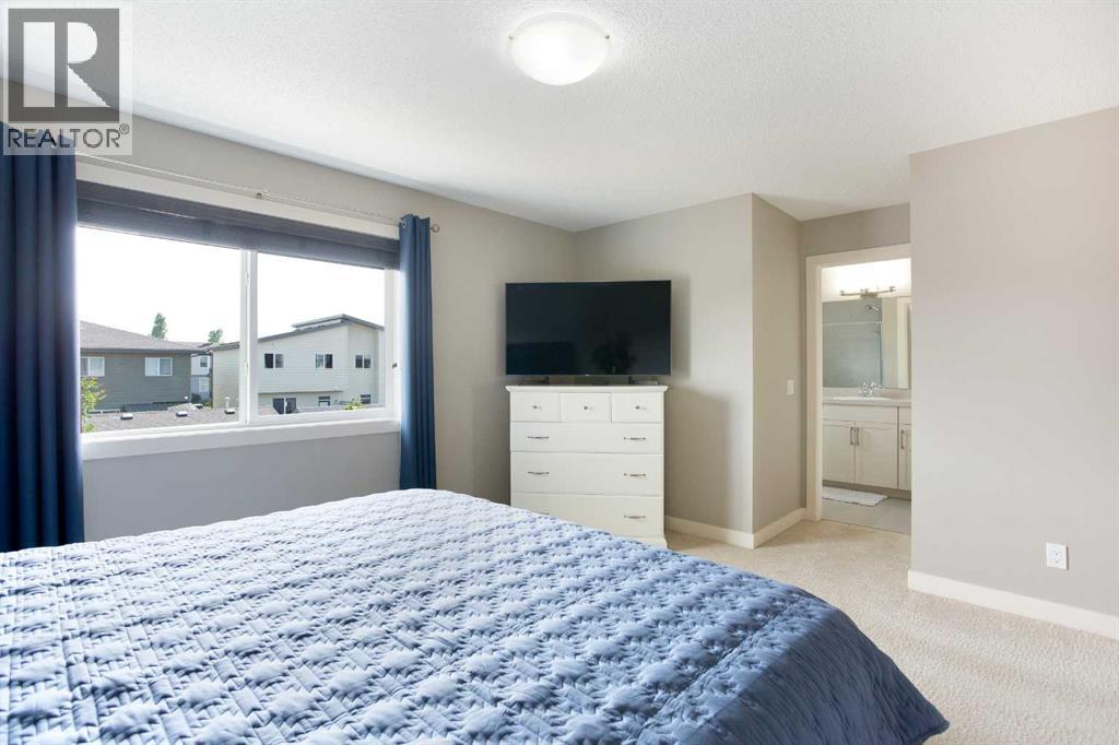 Photo 21 of 111 Walden Heights Se, Calgary AB