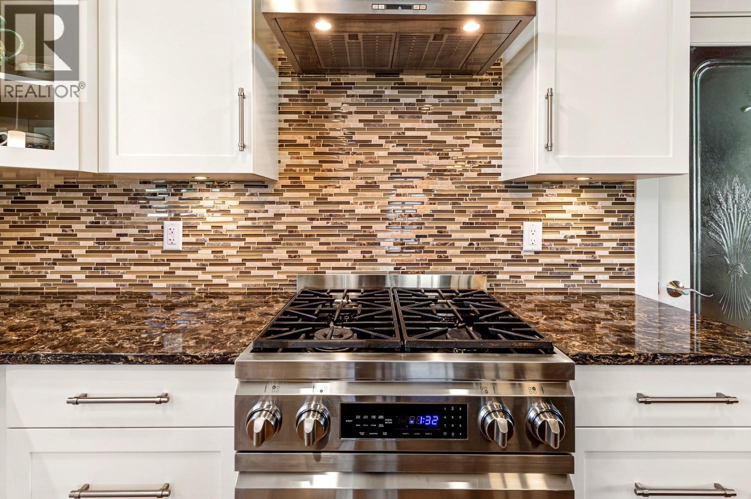 2475 Hayman Road, West Kelowna