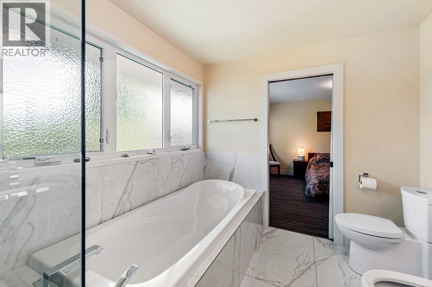  2475 Hayman Road, West Kelowna
