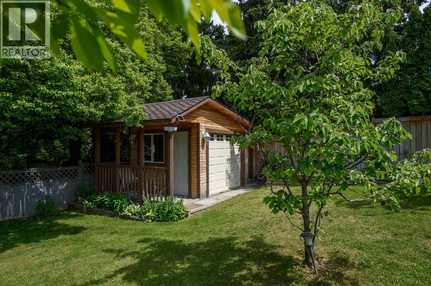  2475 Hayman Road, West Kelowna