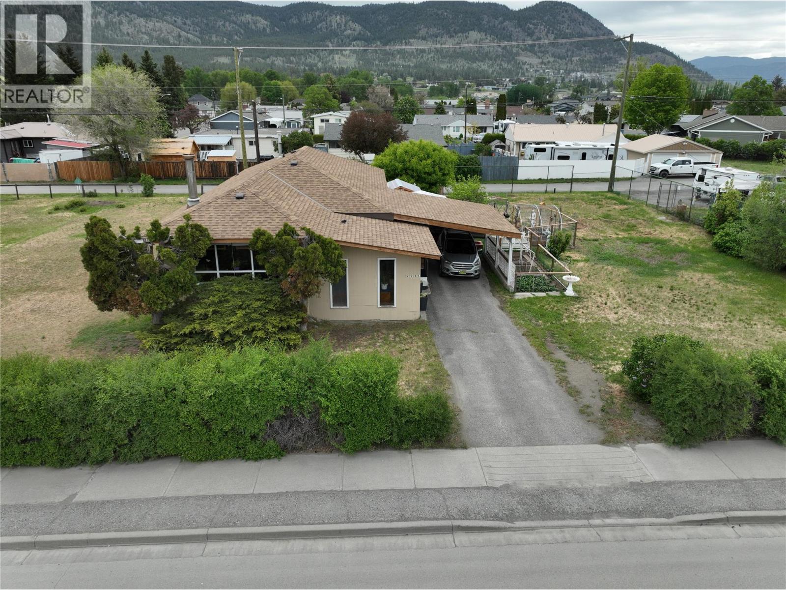  2225 NICOLA Avenue, Merritt
