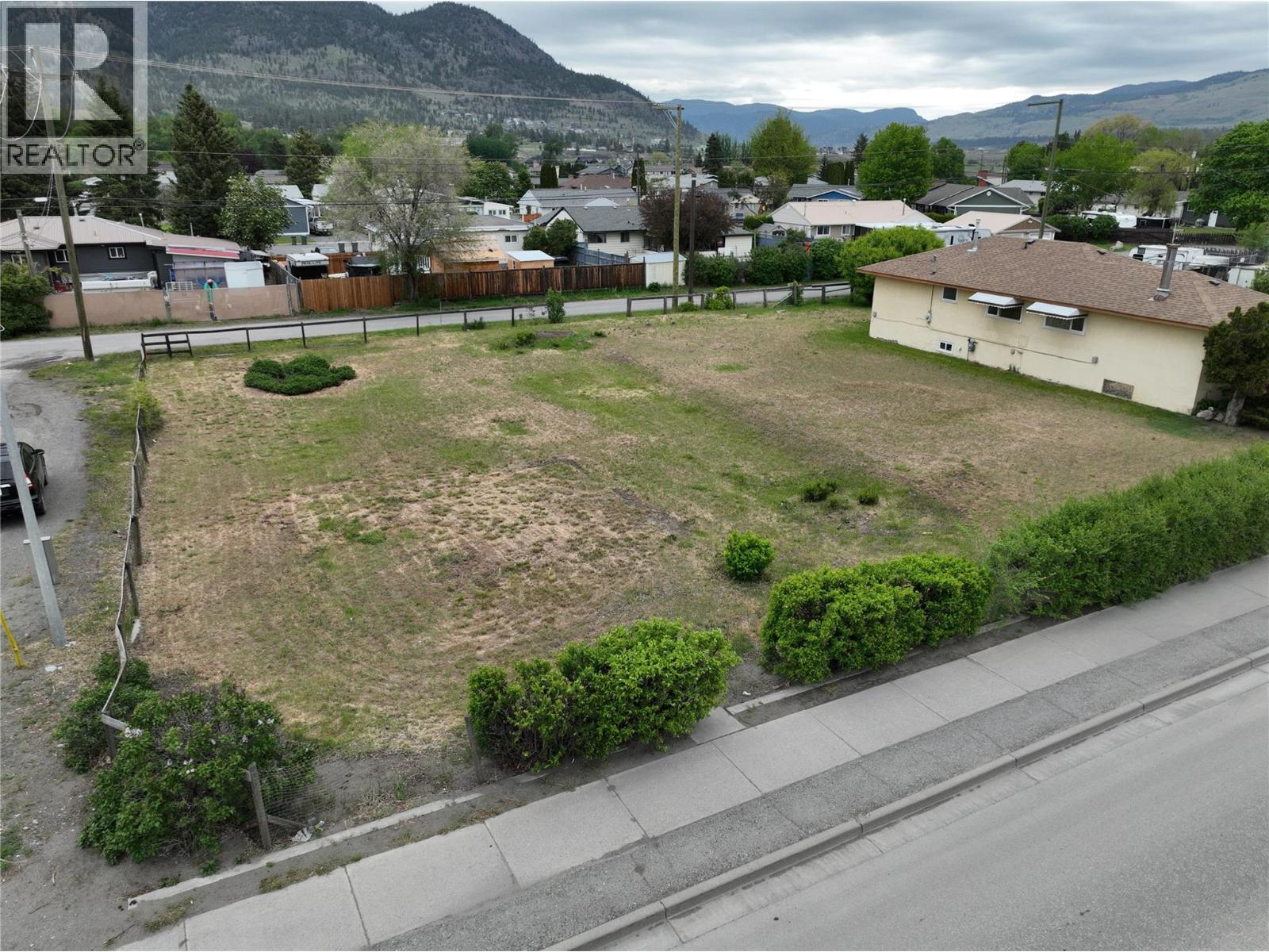  2225 NICOLA Avenue, Merritt