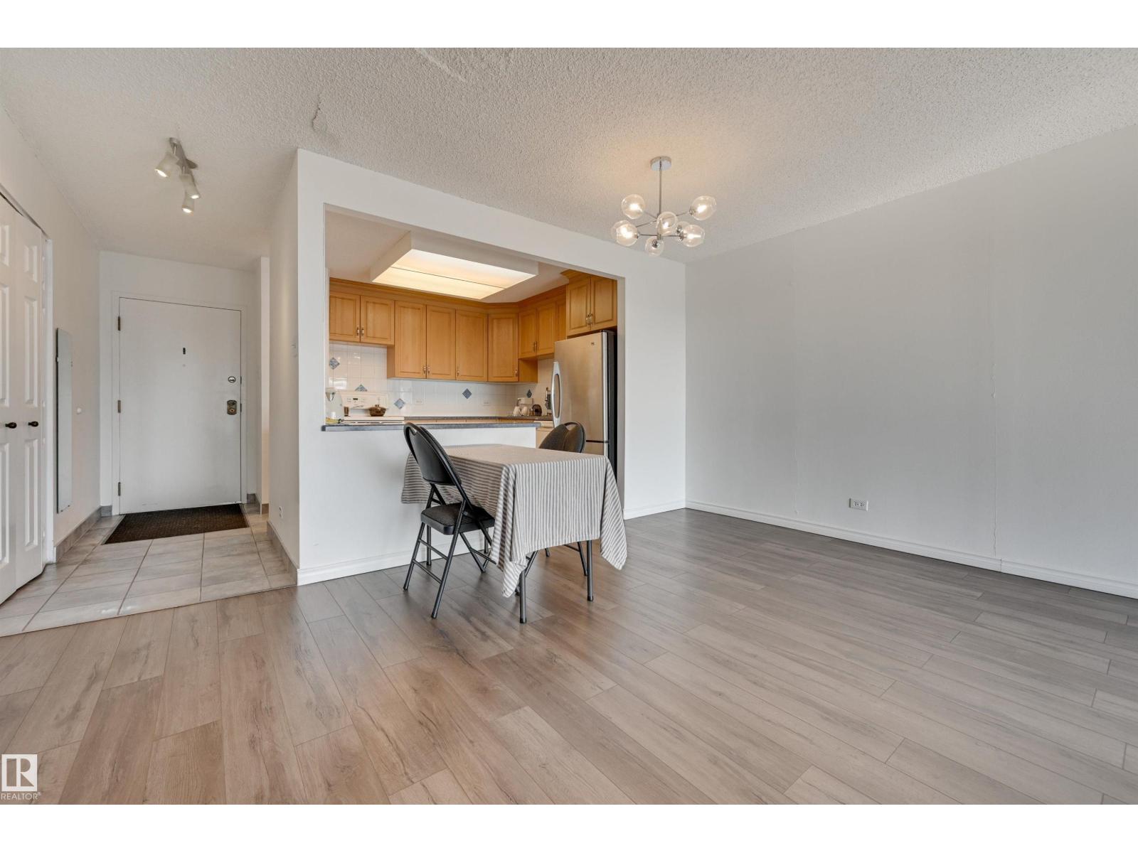 Photo 8 of 1204 11027 87 Av Nw, Edmonton AB