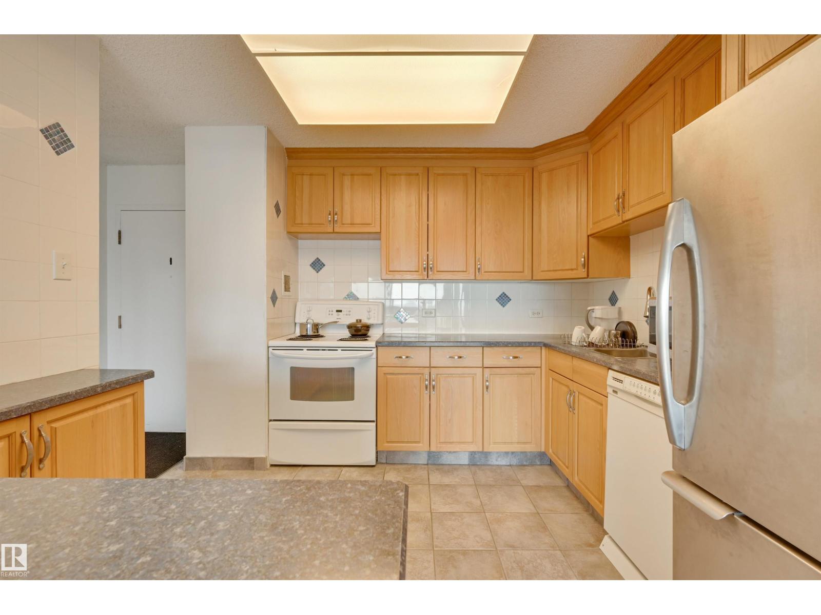 Photo 16 of 1204 11027 87 Av Nw, Edmonton AB