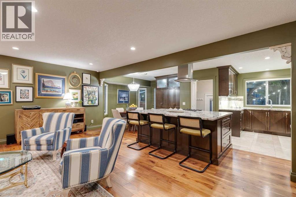 Photo 10 of 130 Windermere Road Sw, Calgary AB
