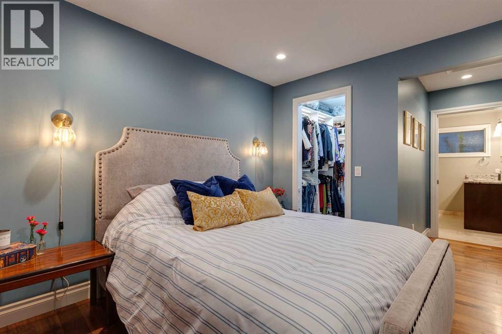 Photo 21 of 130 Windermere Road Sw, Calgary AB