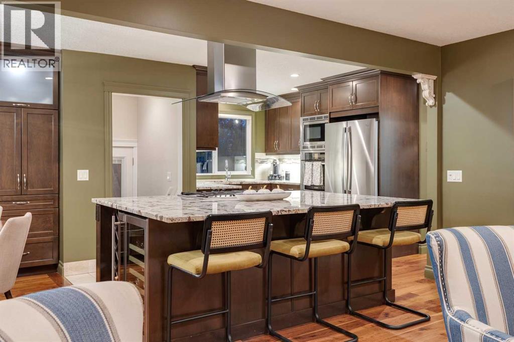 Photo 9 of 130 Windermere Road Sw, Calgary AB