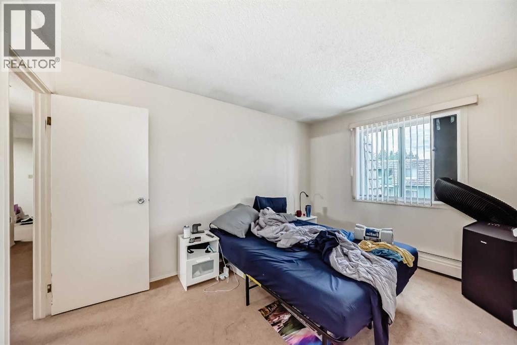 Photo 23 of 7312 315 Southampton Drive, Calgary AB