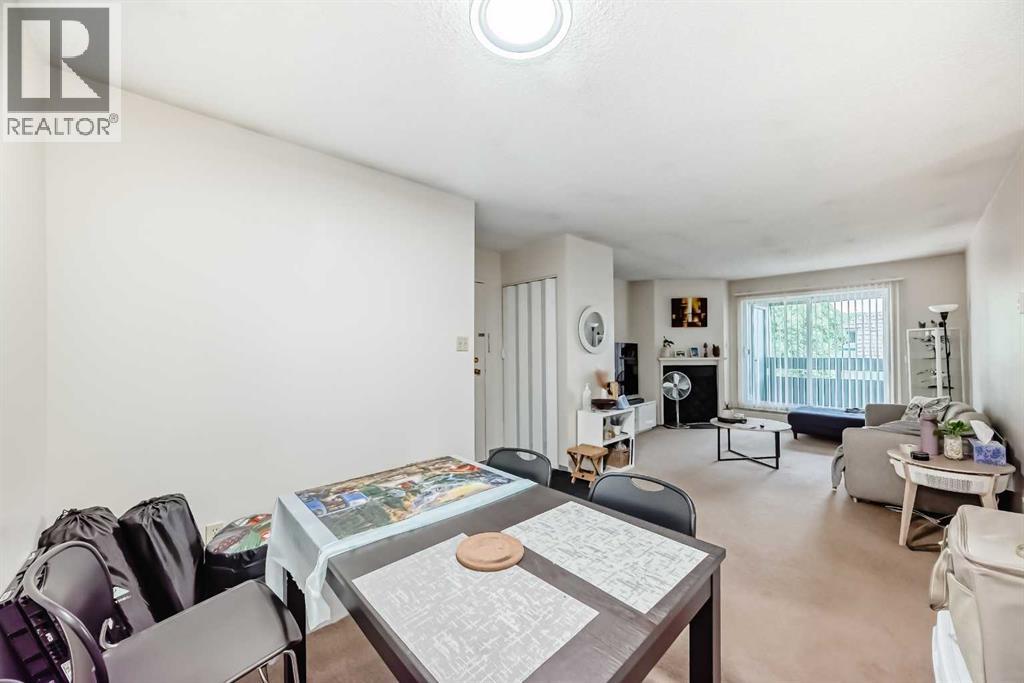 Photo 12 of 7312 315 Southampton Drive, Calgary AB