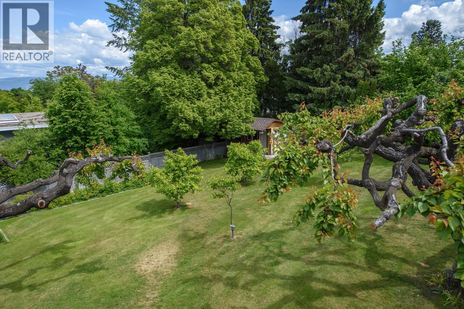  2475 Hayman Road, West Kelowna