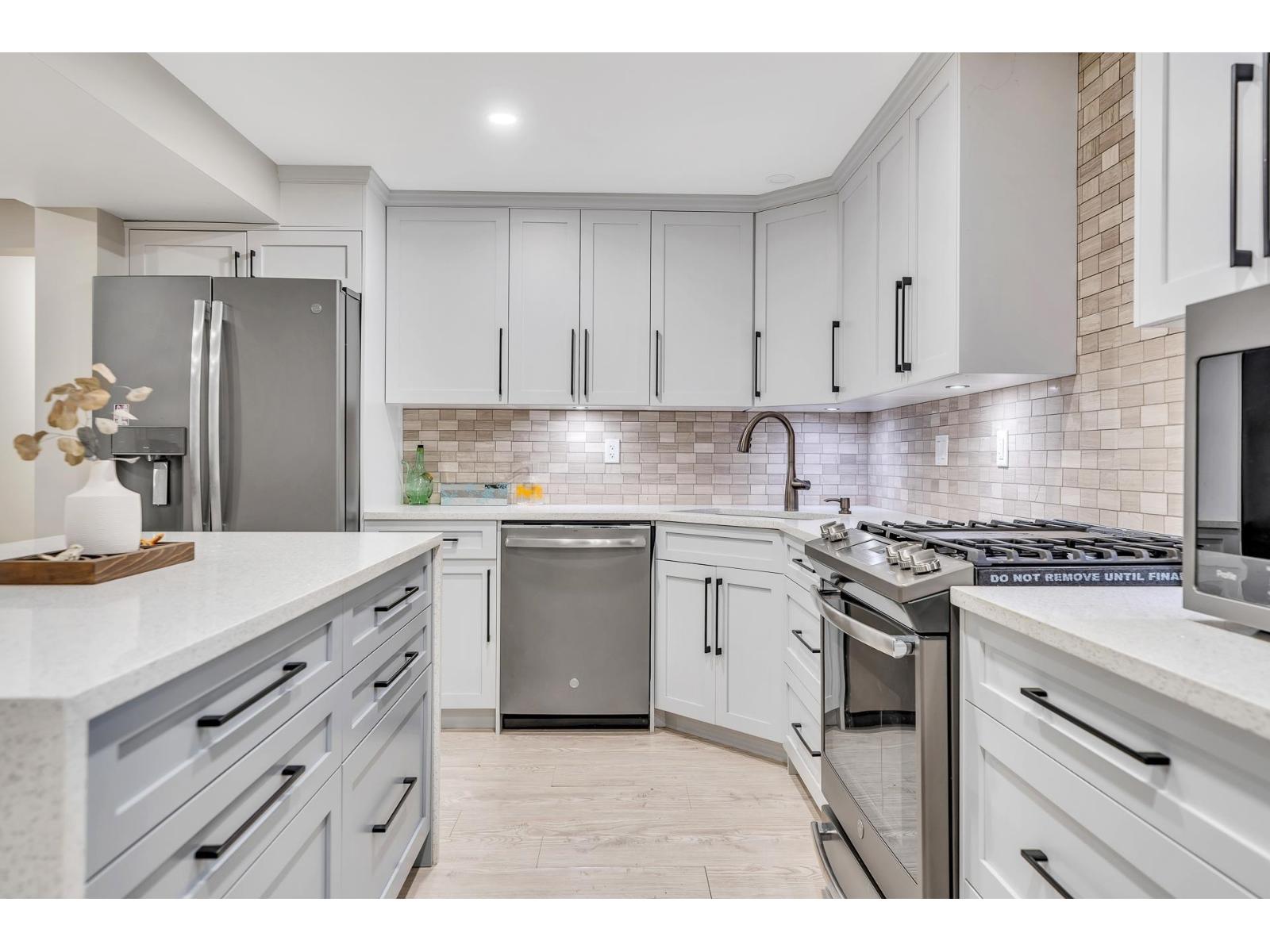 Photo 15 of 2252 Bakerview Street, Abbotsford BC