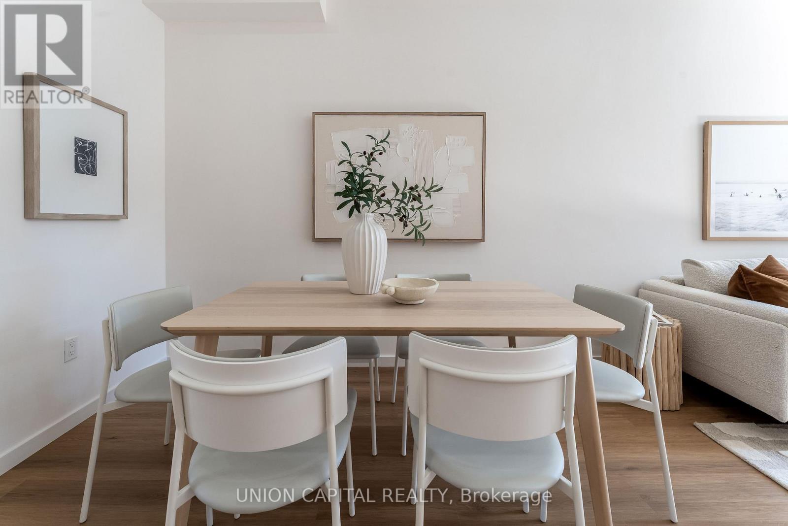 Photo 10 of 198 Bur Oak Avenue, Markham ON