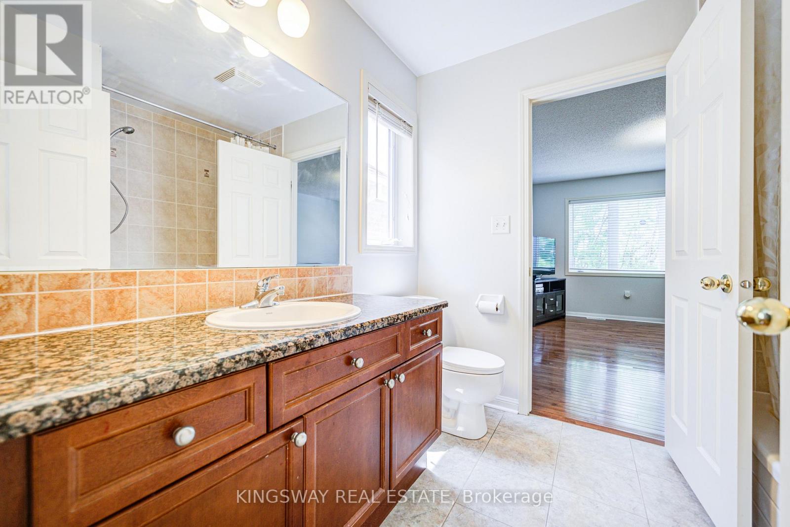 Photo 26 of 7 Bonavista Drive, Brampton ON