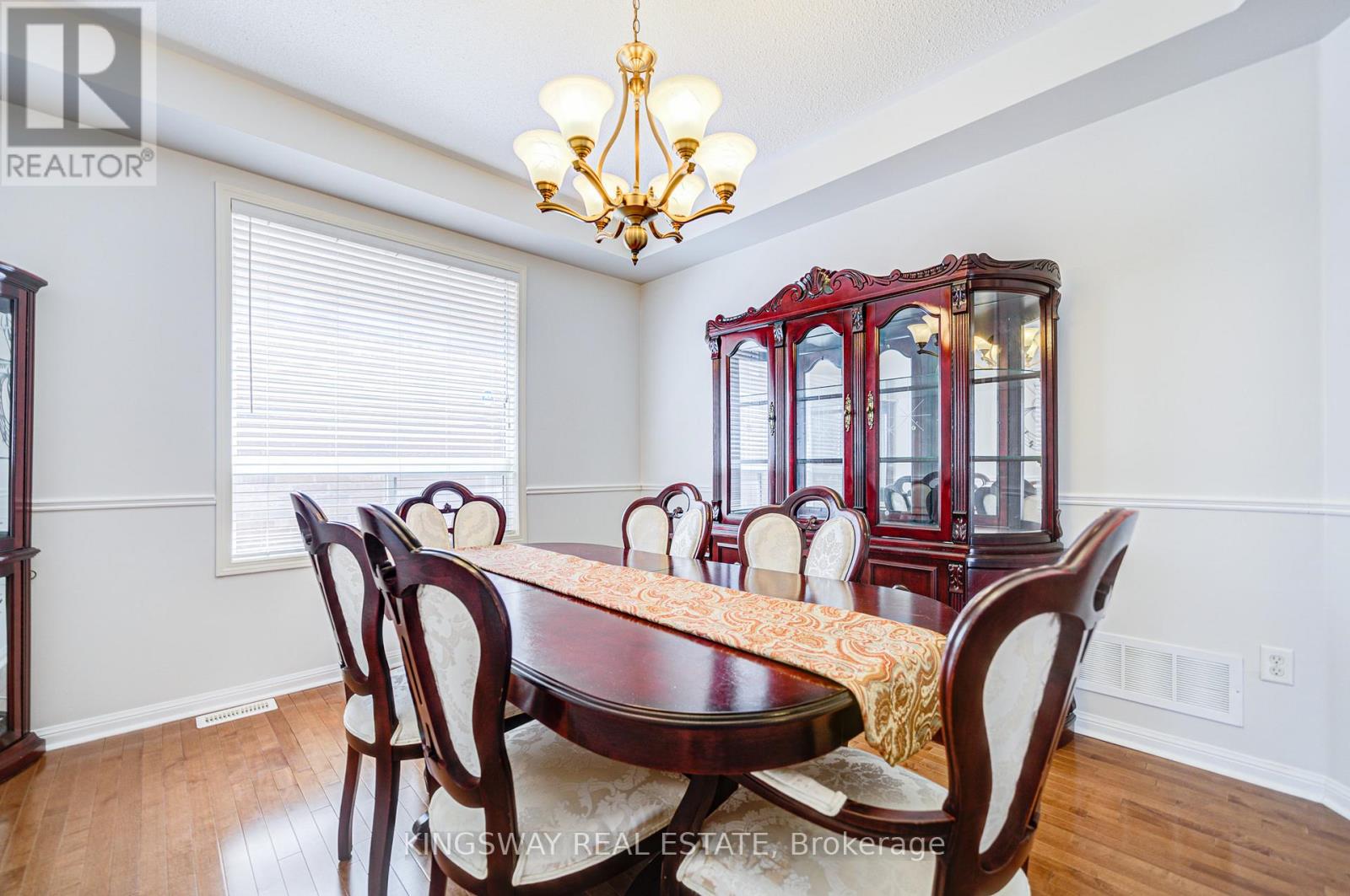 Photo 6 of 7 Bonavista Drive, Brampton ON