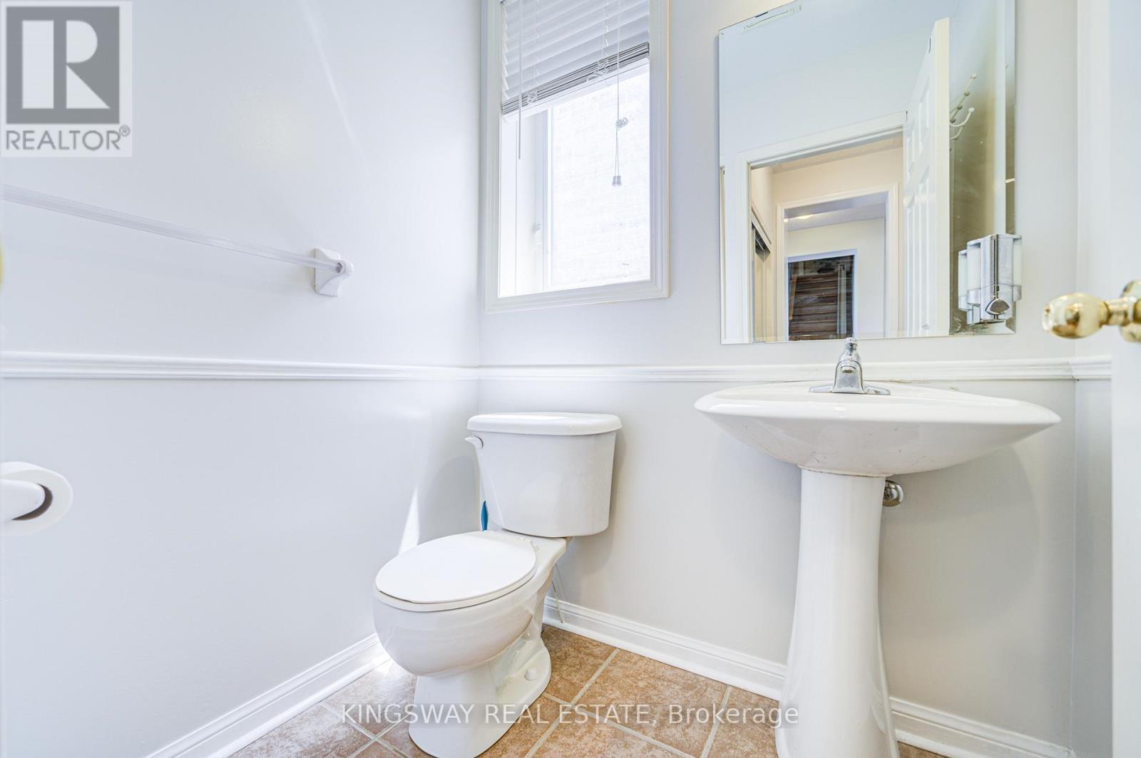 Photo 7 of 7 Bonavista Drive, Brampton ON