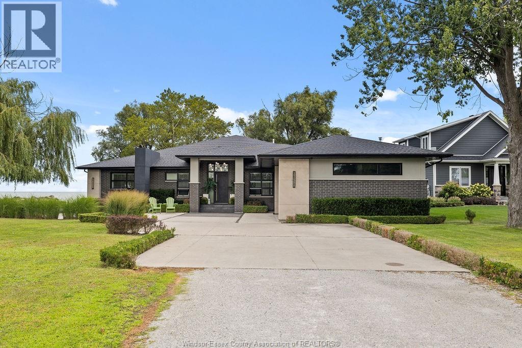 Photo 4 of 551 Ross Beach Road, Lakeshore ON