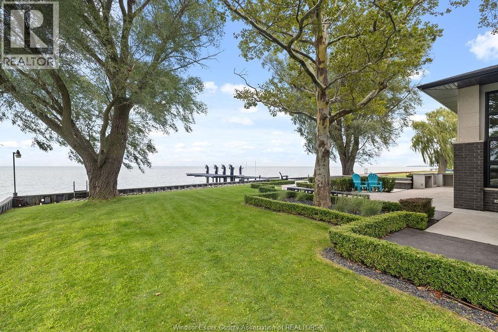 Photo 9 of 551 Ross Beach Road, Lakeshore ON