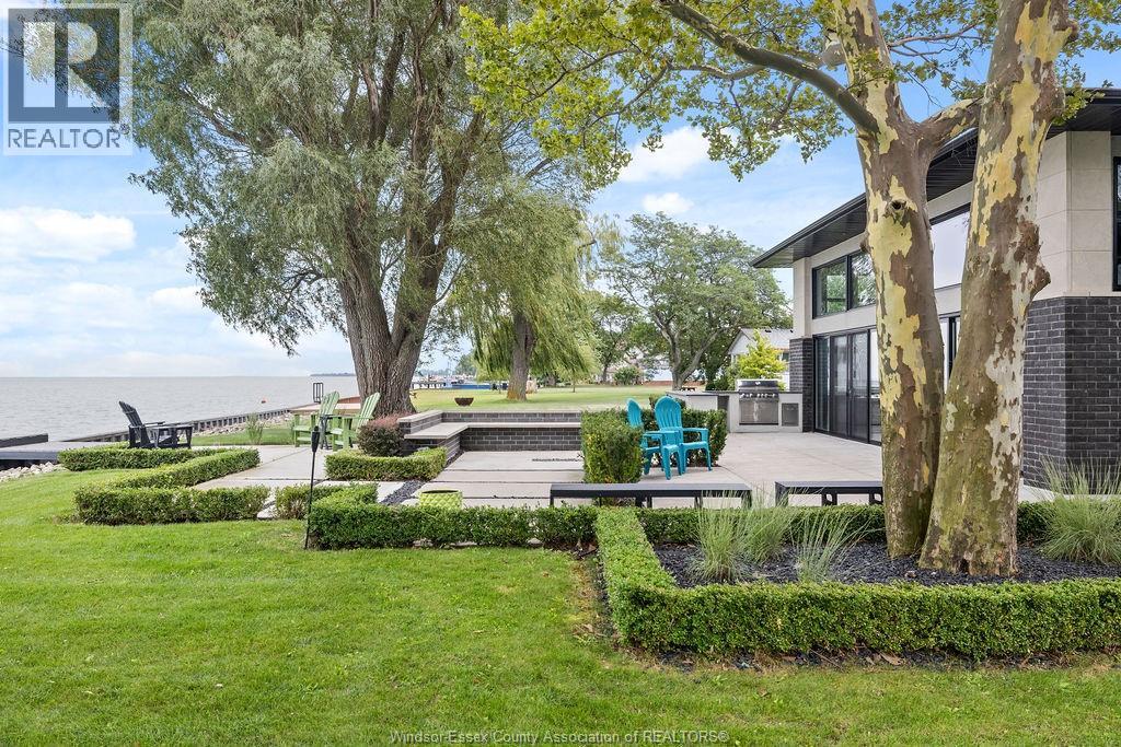 Photo 10 of 551 Ross Beach Road, Lakeshore ON