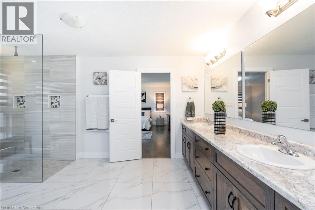 Photo 32 of 920 River Ridge Court, Kitchener ON