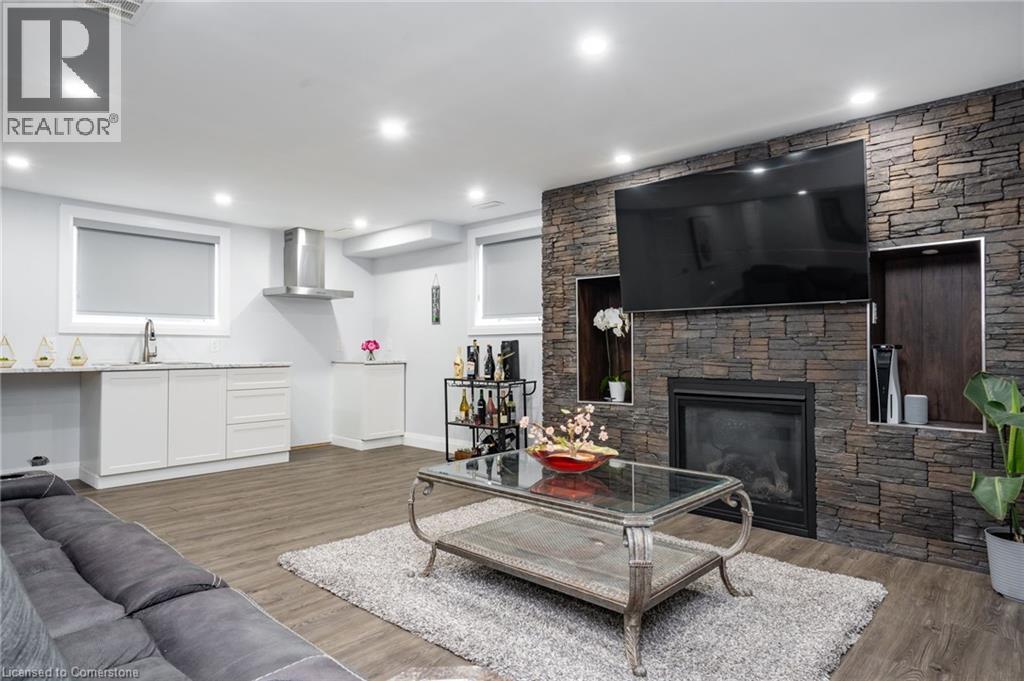 Photo 39 of 920 River Ridge Court, Kitchener ON