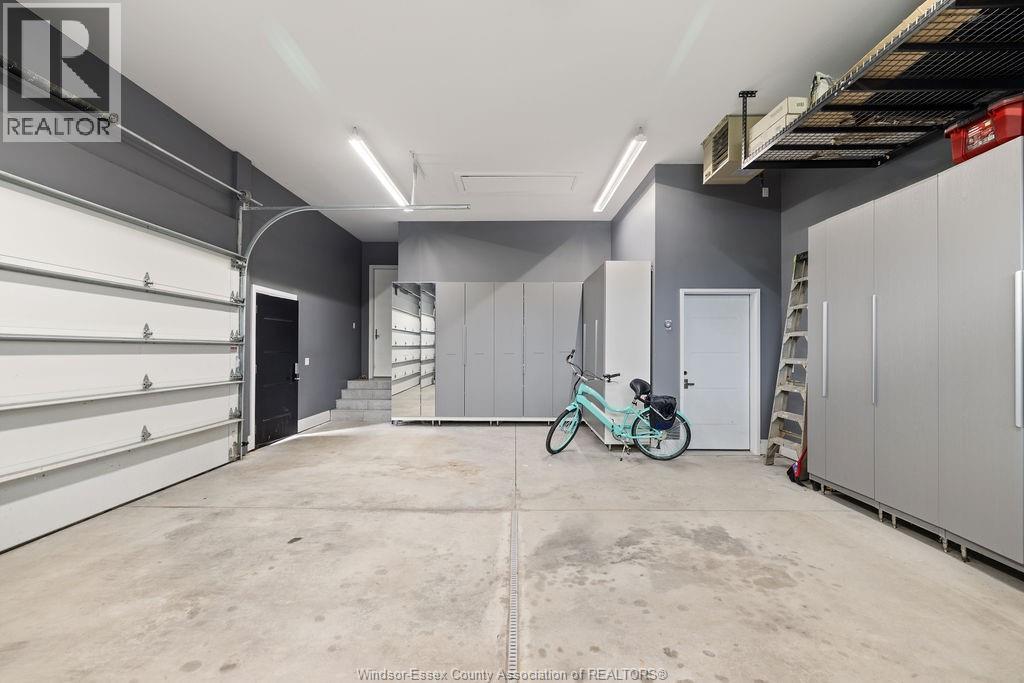 Photo 17 of 551 Ross Beach Road, Lakeshore ON