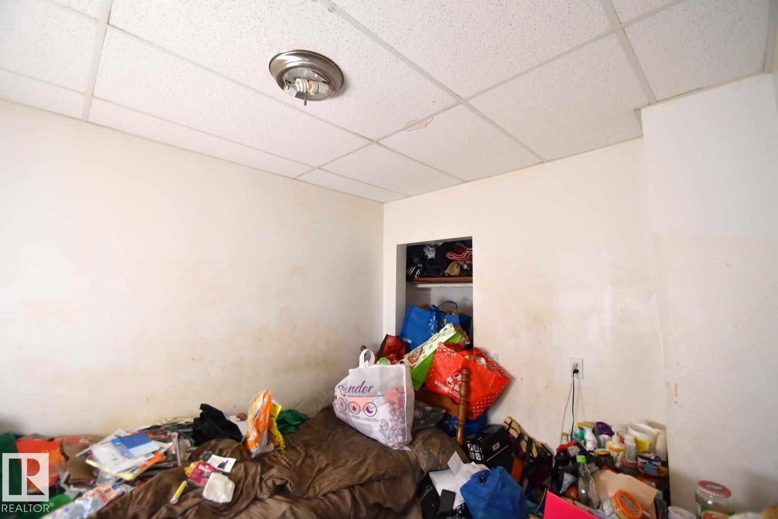 Photo 17 of 9634 110 Av Nw, Edmonton AB