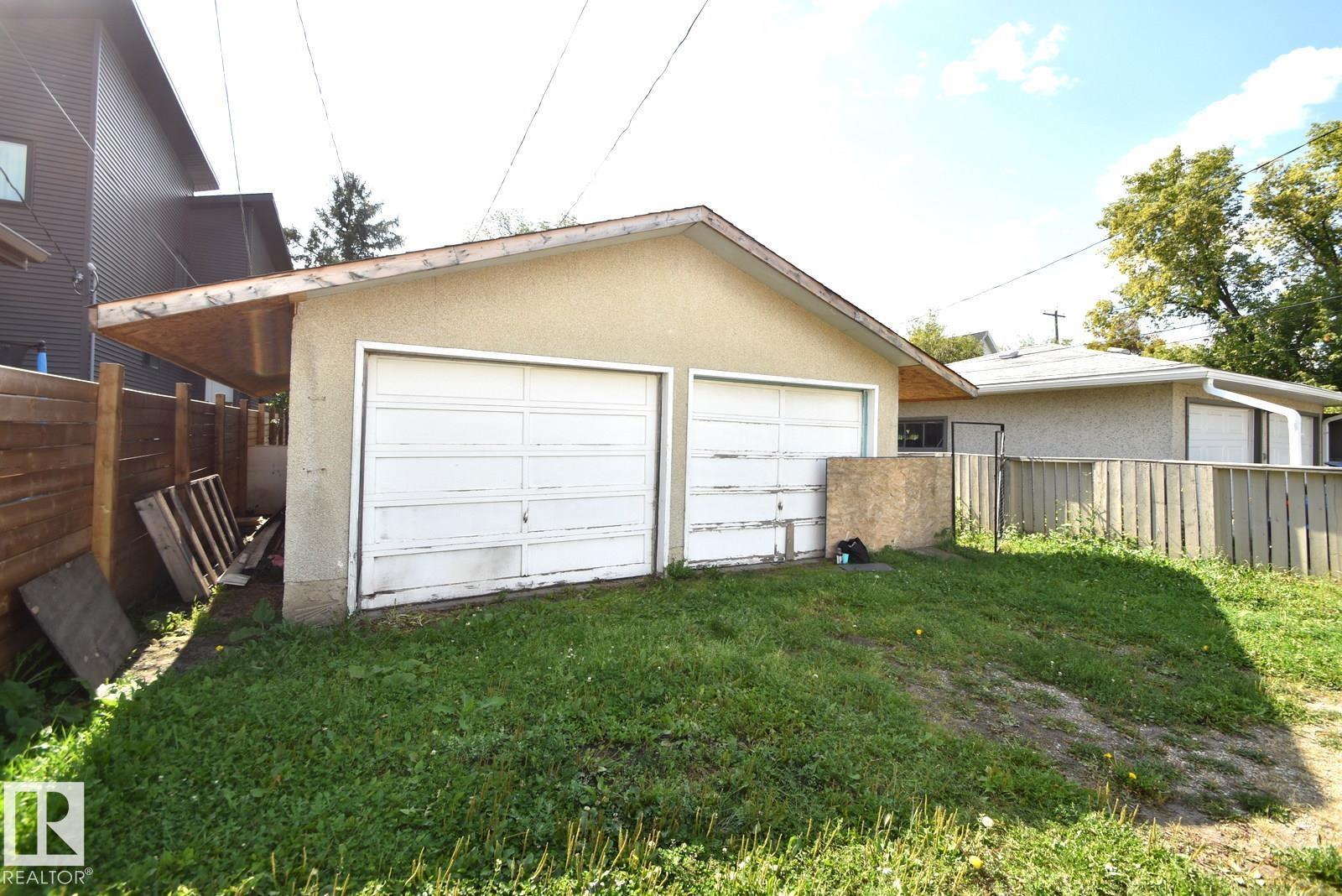 Photo 36 of 9634 110 Av Nw, Edmonton AB