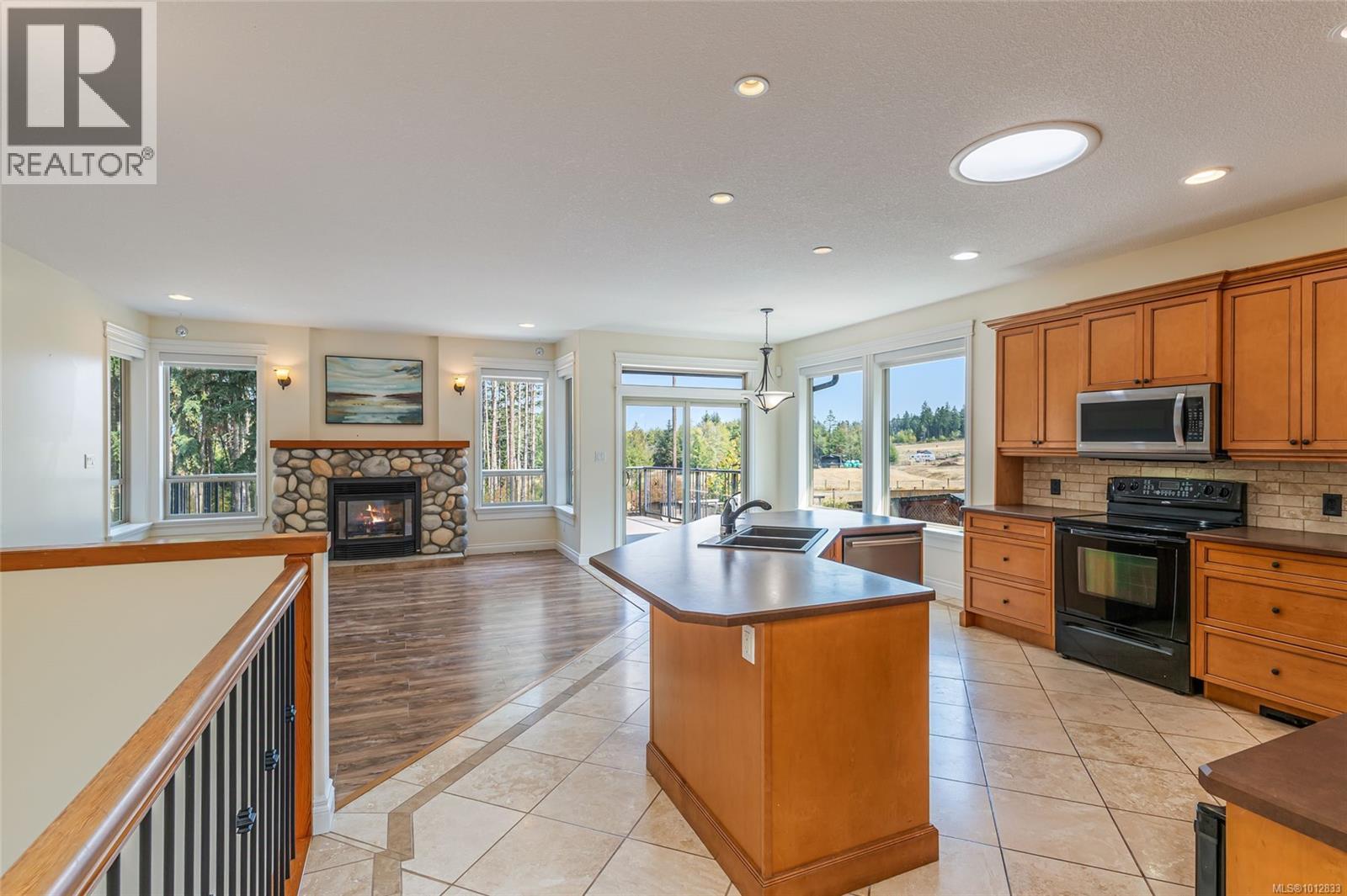 Photo 15 of 708 Rivers Edge Dr, Nanoose Bay BC