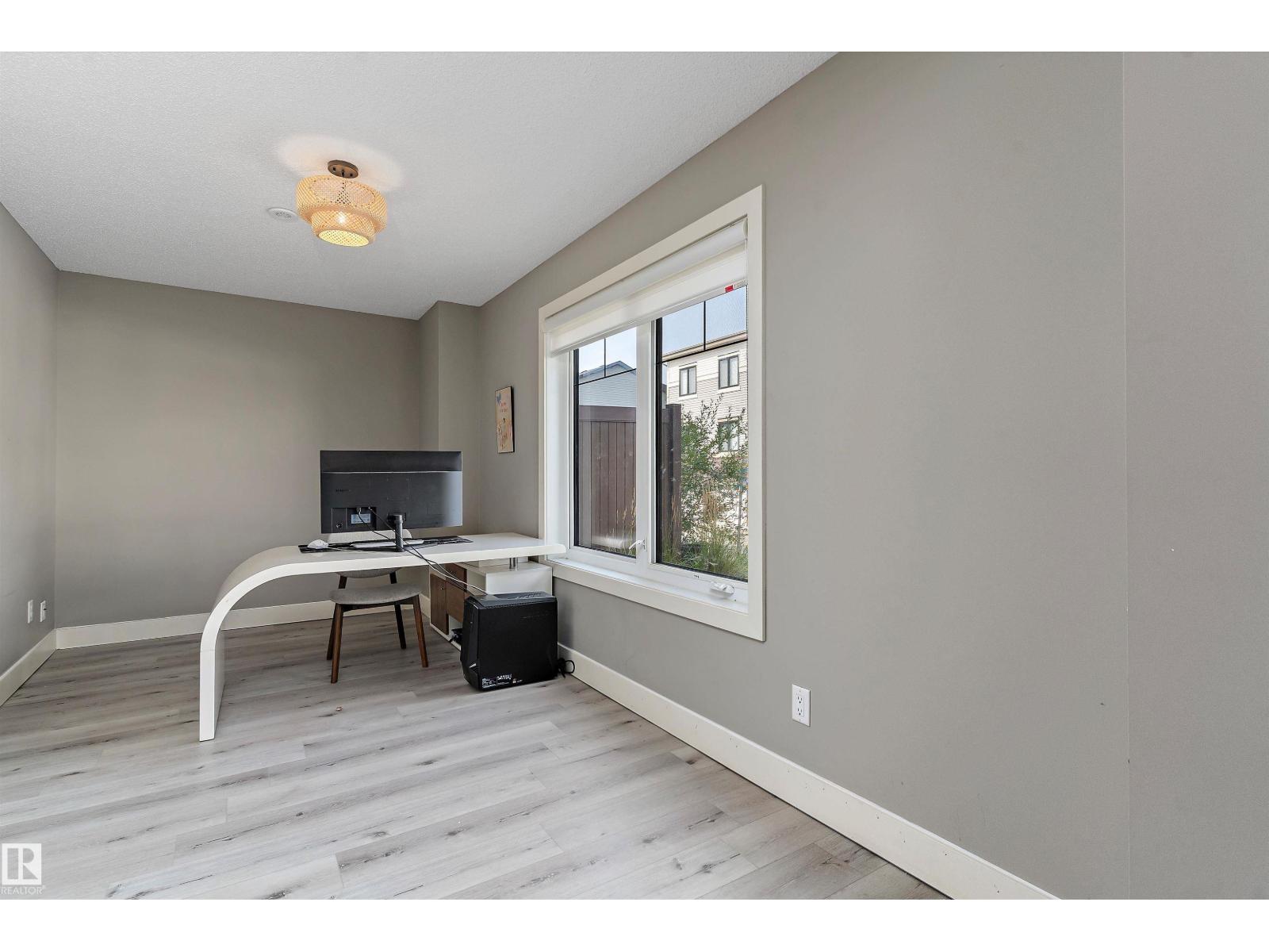 Photo 9 of 99 804 Welsh Dr Sw, Edmonton AB