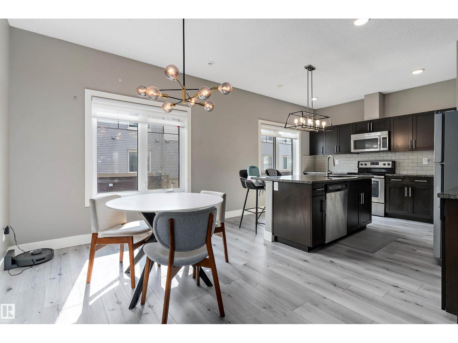 Photo 12 of 99 804 Welsh Dr Sw, Edmonton AB
