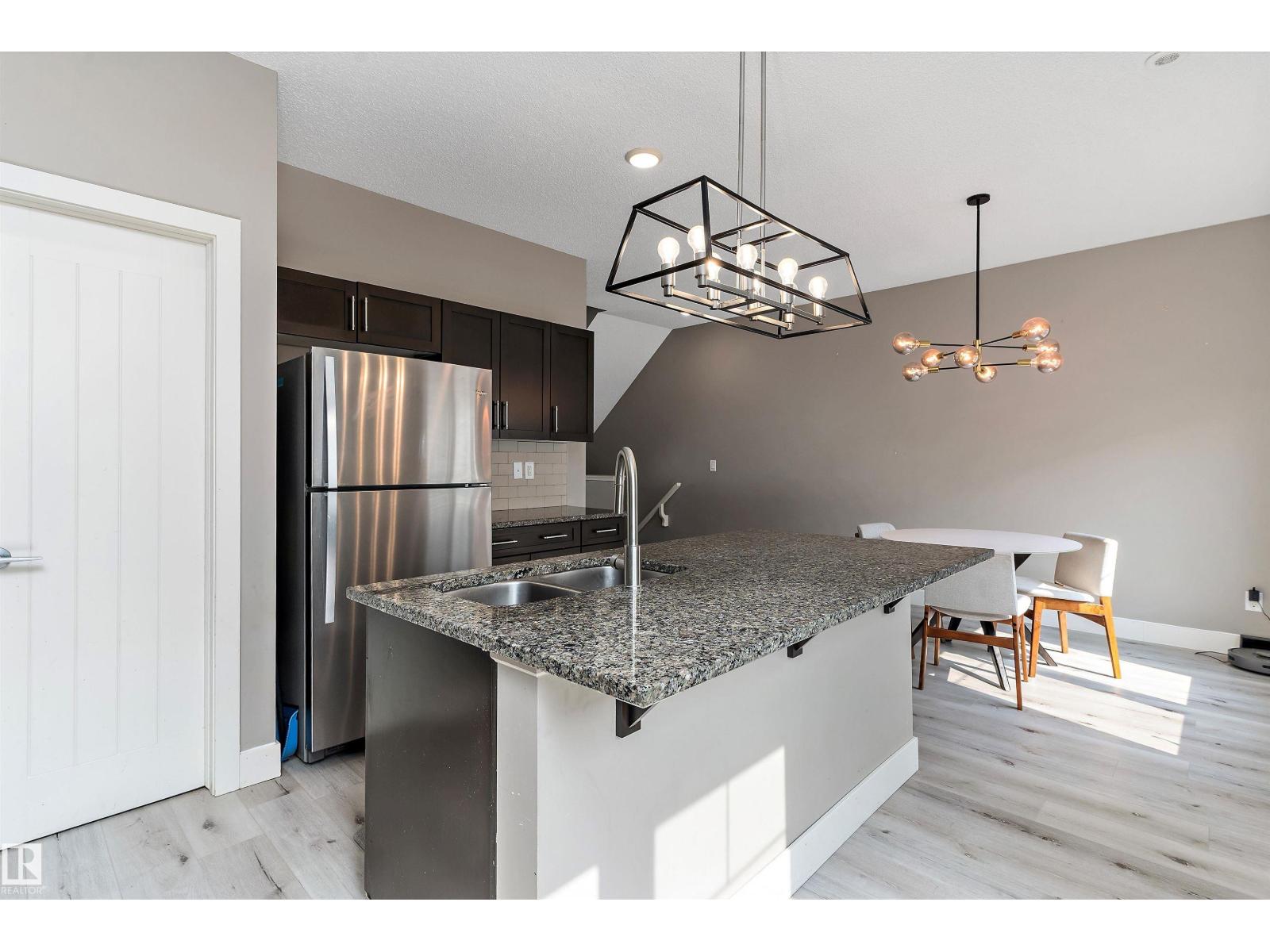 Photo 19 of 99 804 Welsh Dr Sw, Edmonton AB