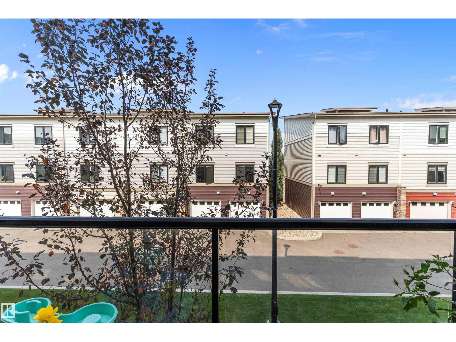 Photo 6 of 99 804 Welsh Dr Sw, Edmonton AB