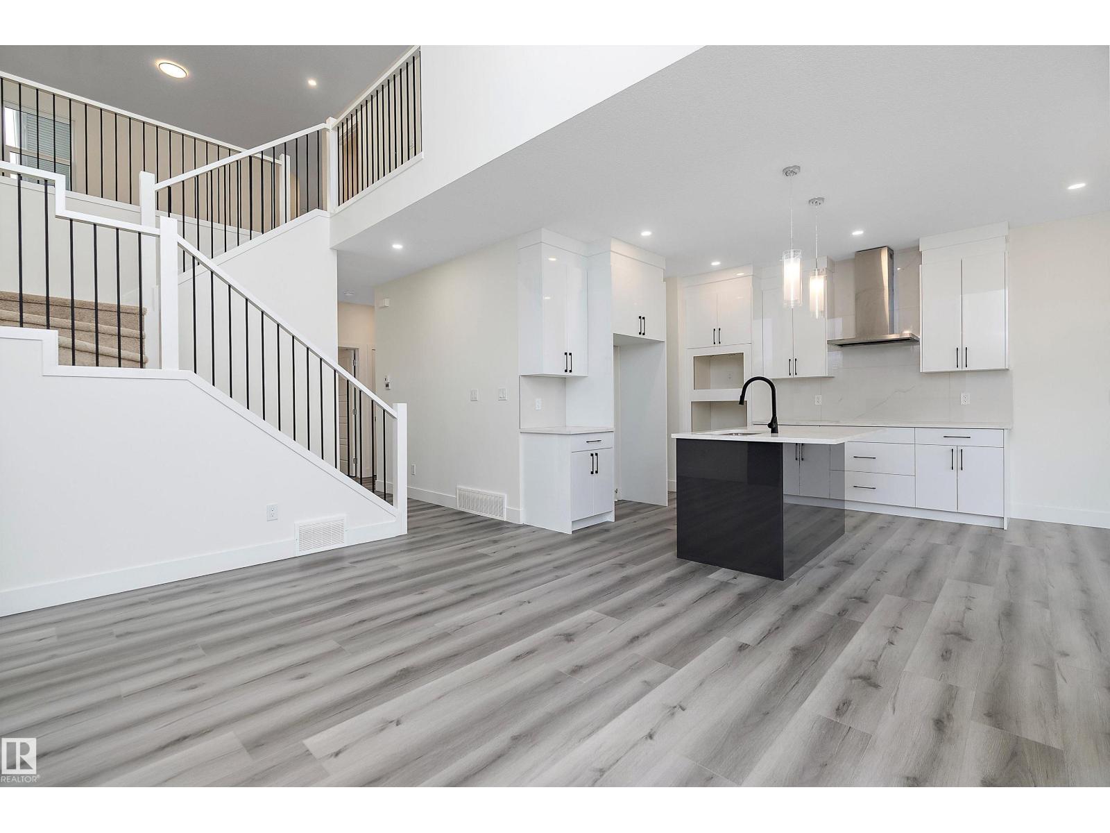 Photo 1 of 2532 210 St Nw, Edmonton AB