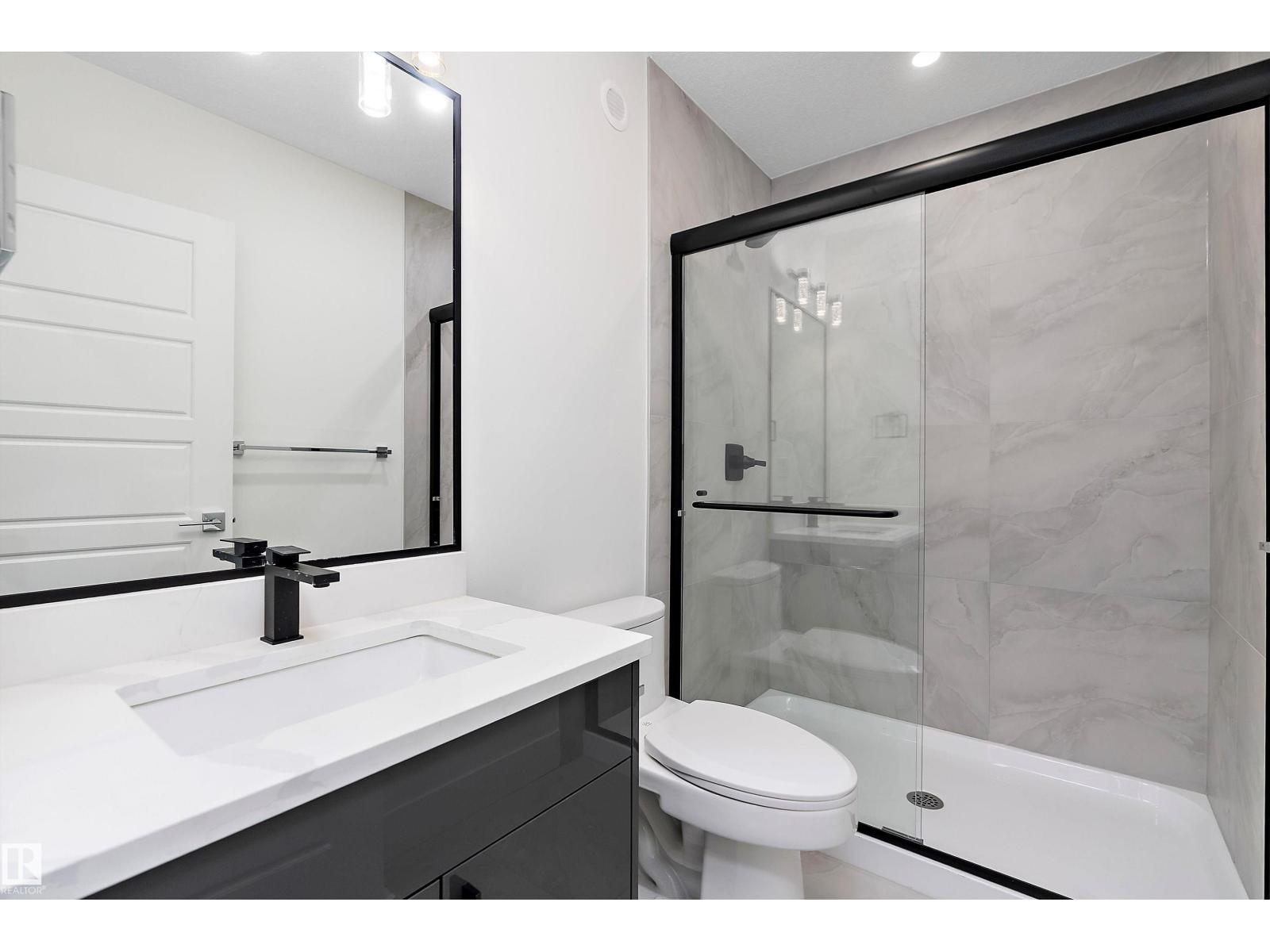 Photo 6 of 2532 210 St Nw, Edmonton AB