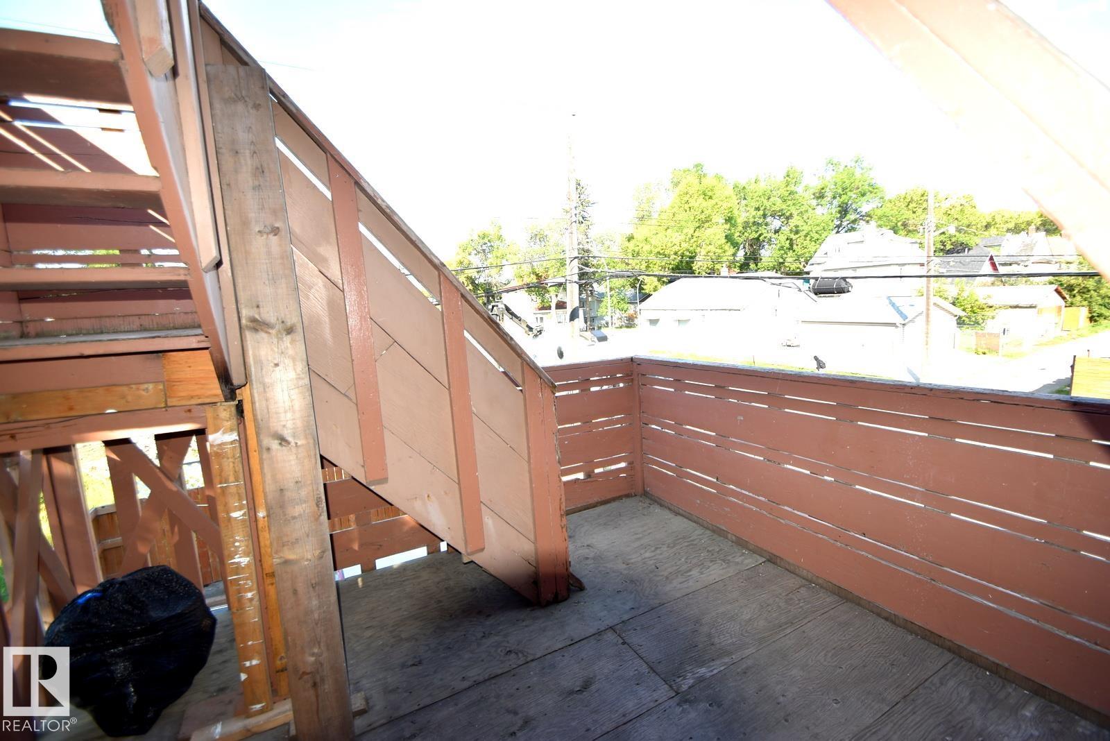 Photo 36 of 10734 92 St Nw, Edmonton AB