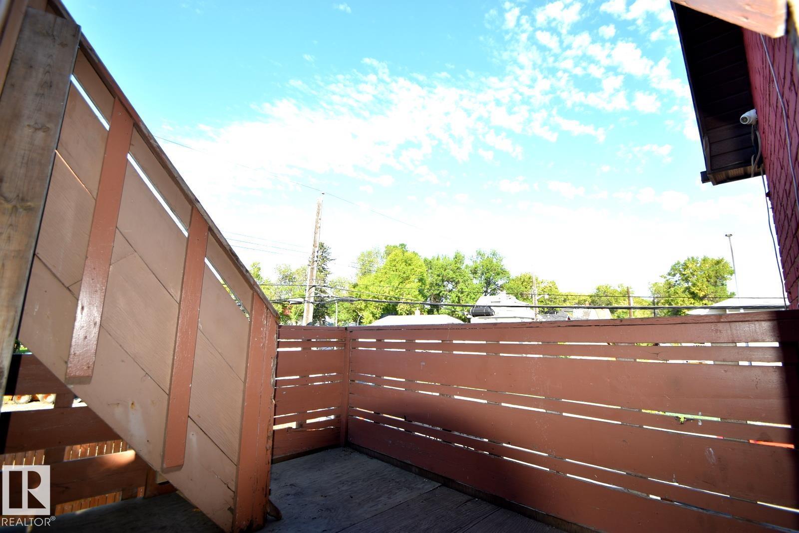 Photo 37 of 10734 92 St Nw, Edmonton AB
