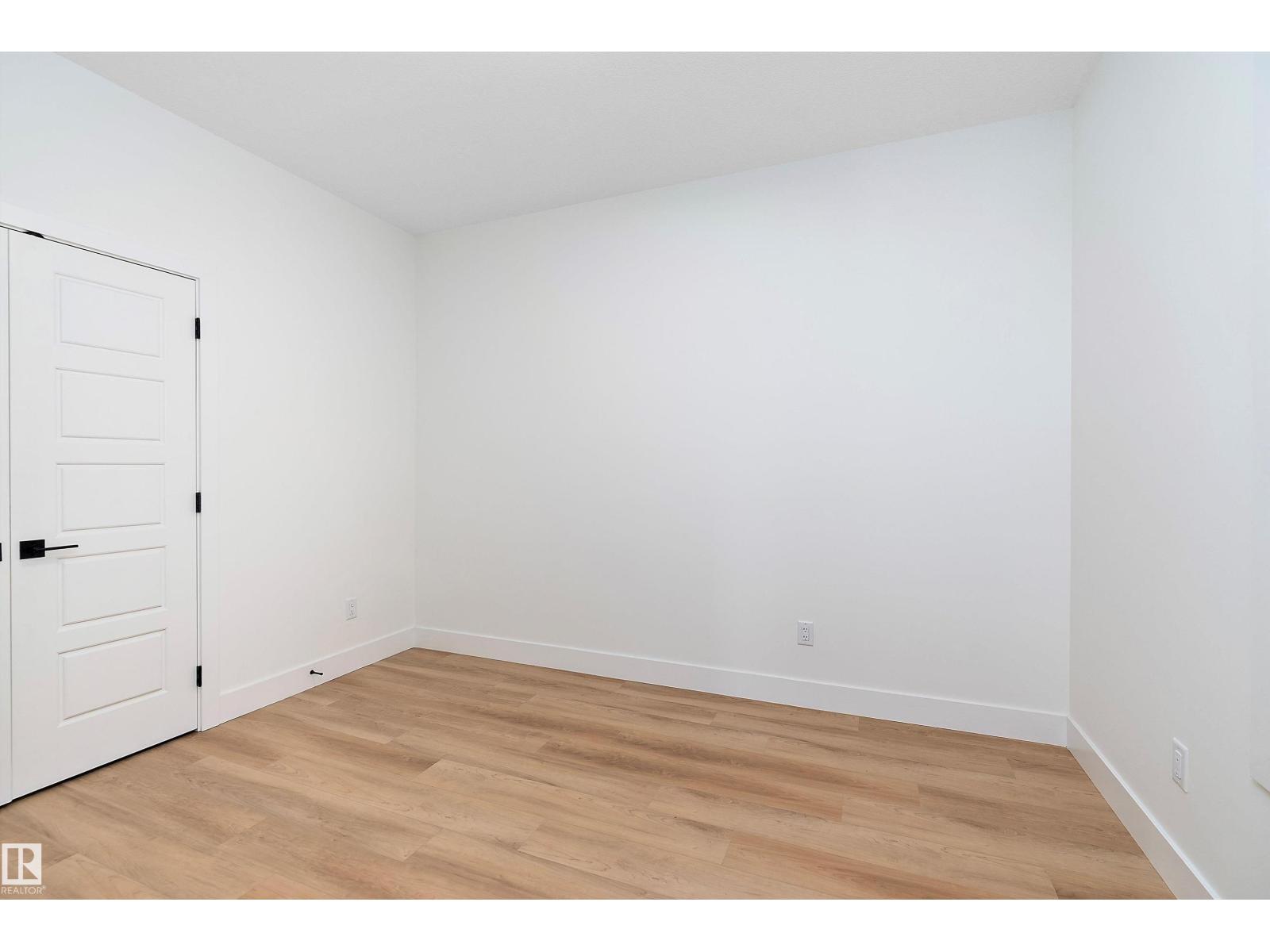 Photo 20 of 2547 209 St Nw, Edmonton AB