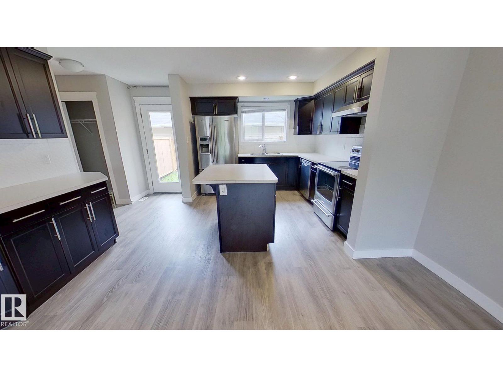 Photo 6 of 5828 65 St, Beaumont AB