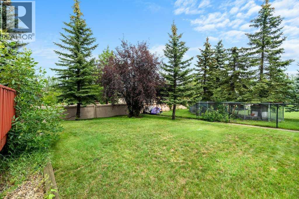 Photo 41 of 4 Hampshire Circle Nw, Calgary AB