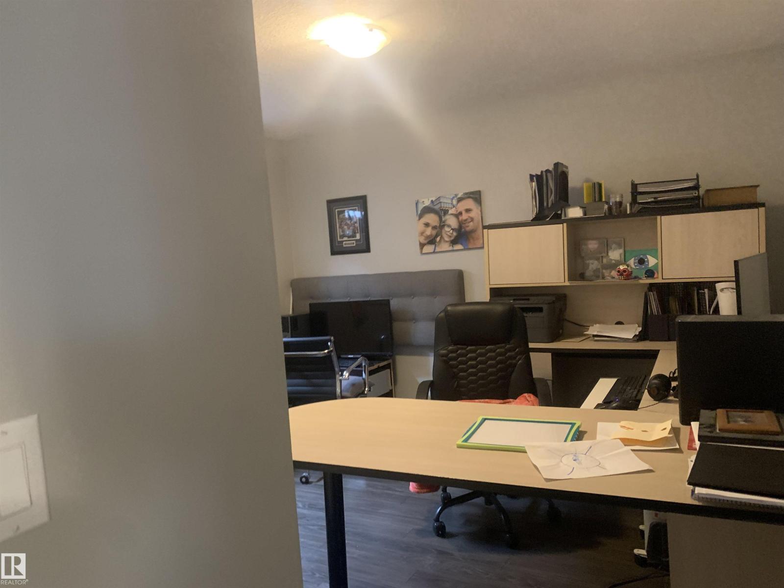 Photo 11 of 703 Suncrest, Sherwood Park AB