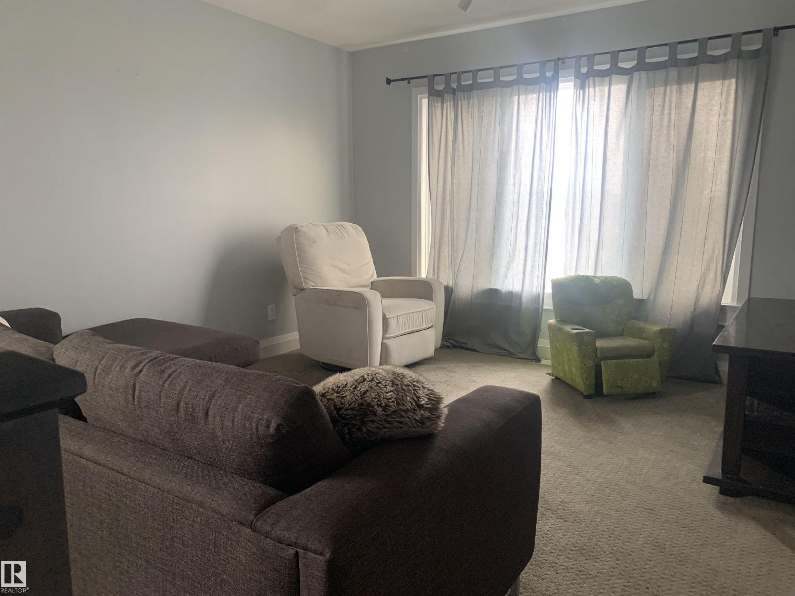 Photo 3 of 703 Suncrest, Sherwood Park AB