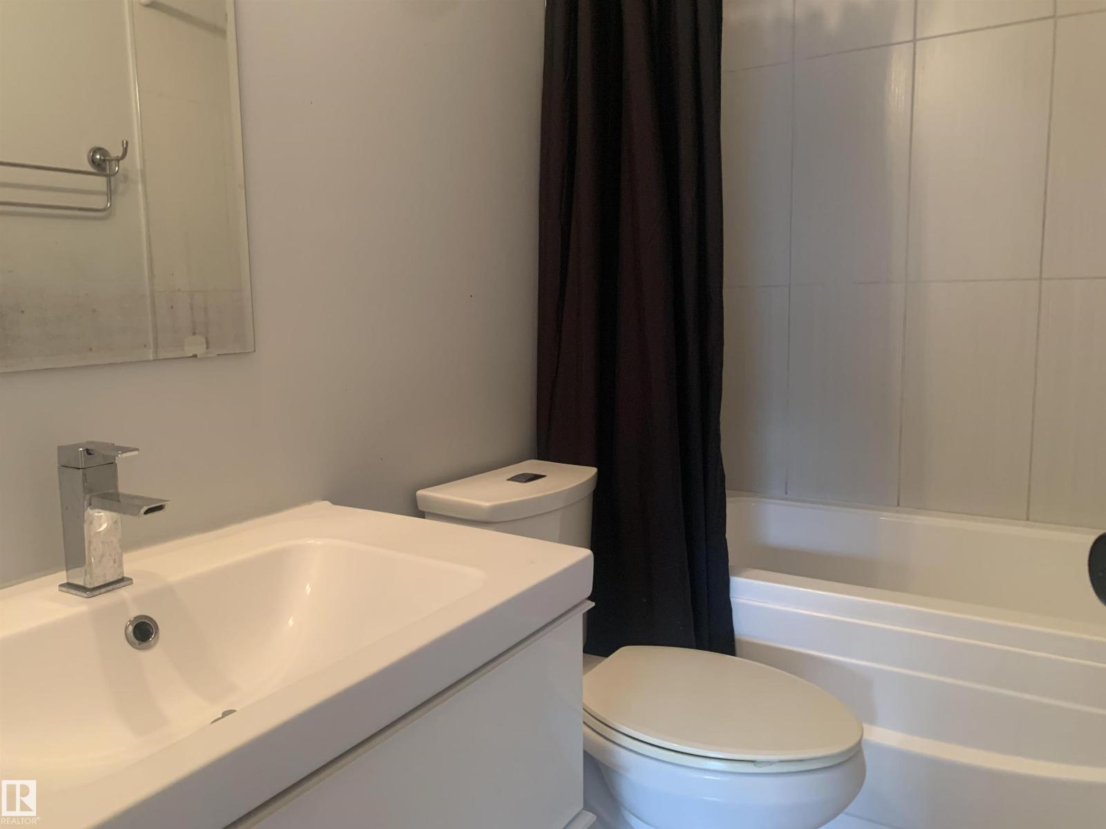 Photo 5 of 703 Suncrest, Sherwood Park AB