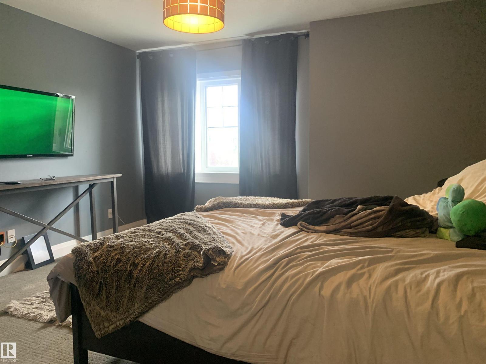 Photo 8 of 703 Suncrest, Sherwood Park AB