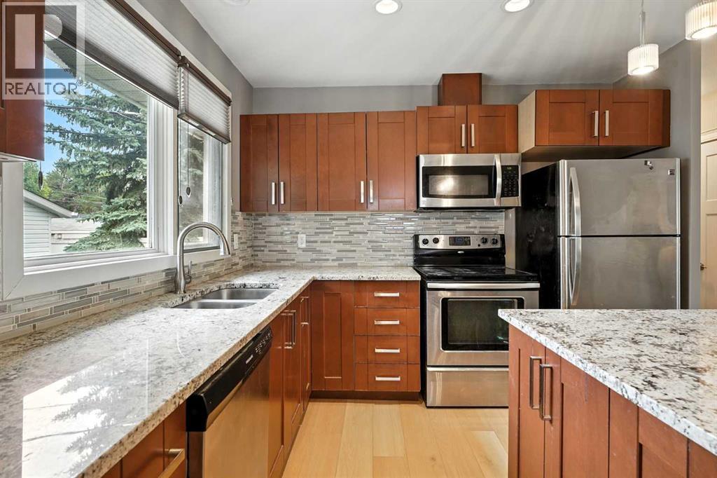 Photo 9 of 284 Acadia Drive Se, Calgary AB