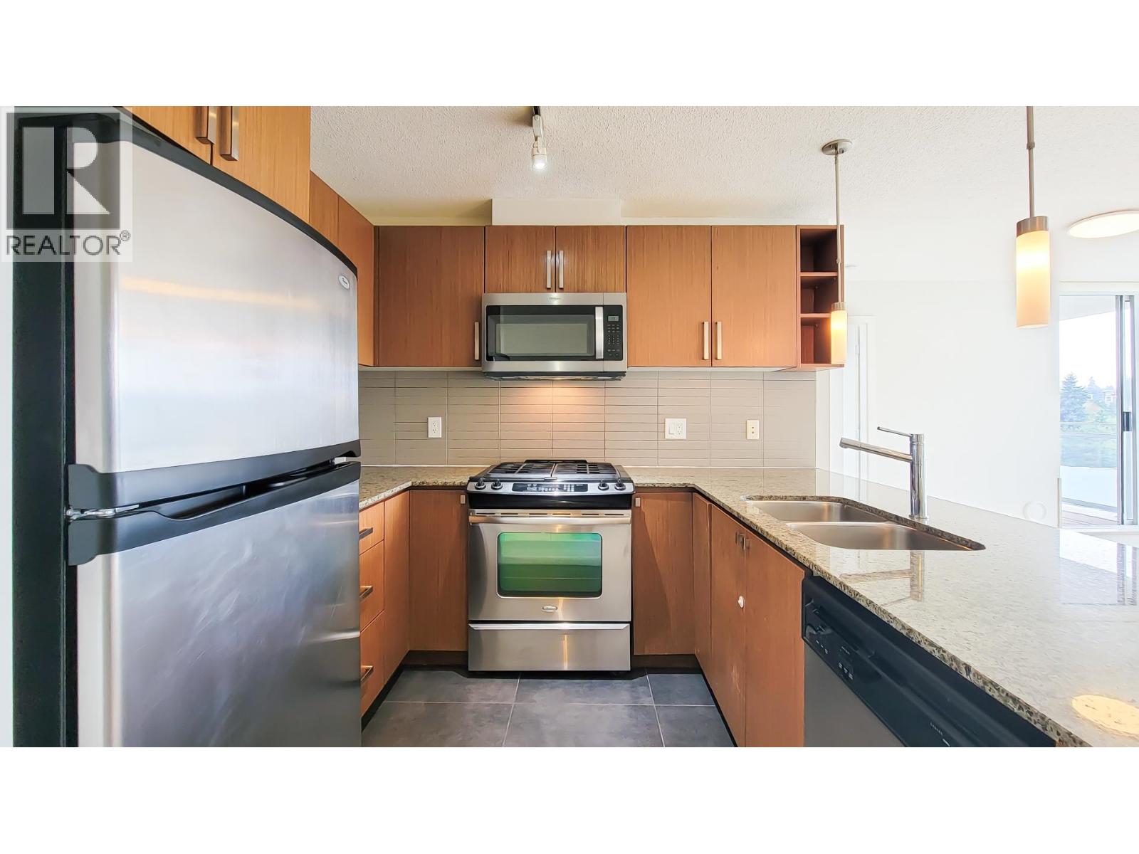 Photo 8 of 1708 9868 Cameron Street, Burnaby BC