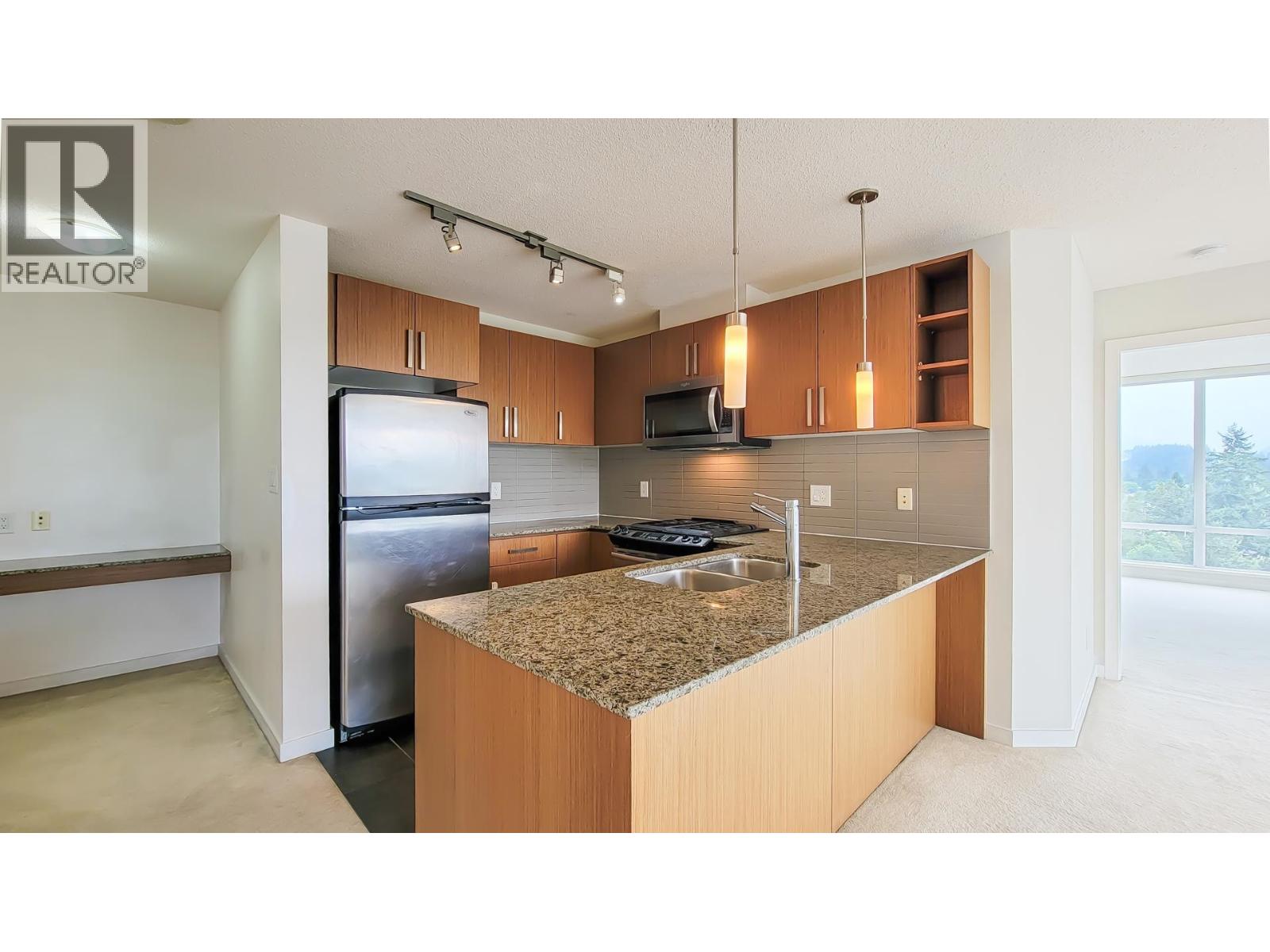Photo 7 of 1708 9868 Cameron Street, Burnaby BC
