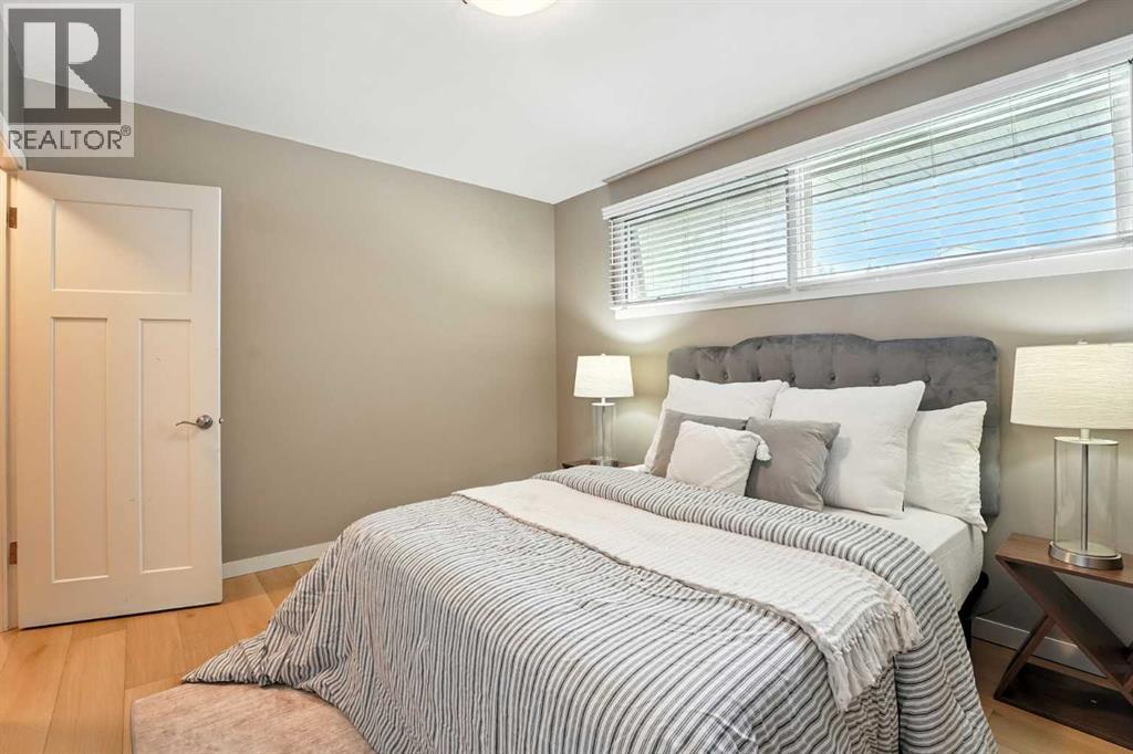 Photo 14 of 284 Acadia Drive Se, Calgary AB