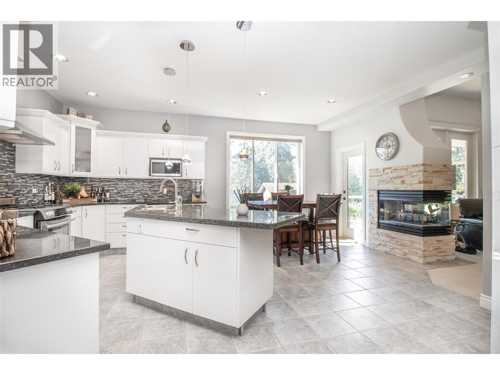  3349 Larkspur Court, Kelowna