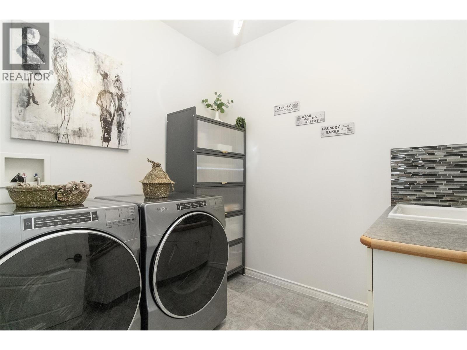  3349 Larkspur Court, Kelowna